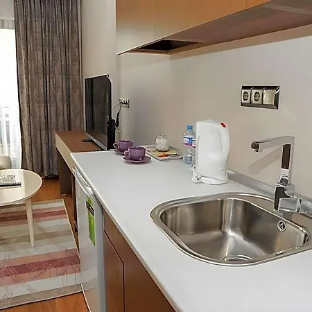 Hotel Elit Suits Pendik 3*